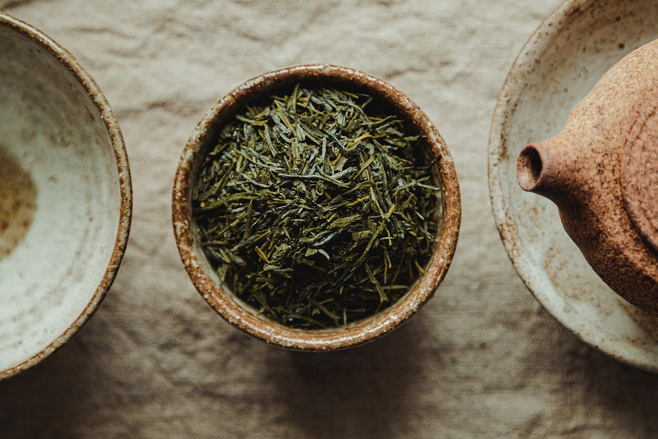 Thé Sencha : Un Voyage au Cœur de la Tradition Japonaise